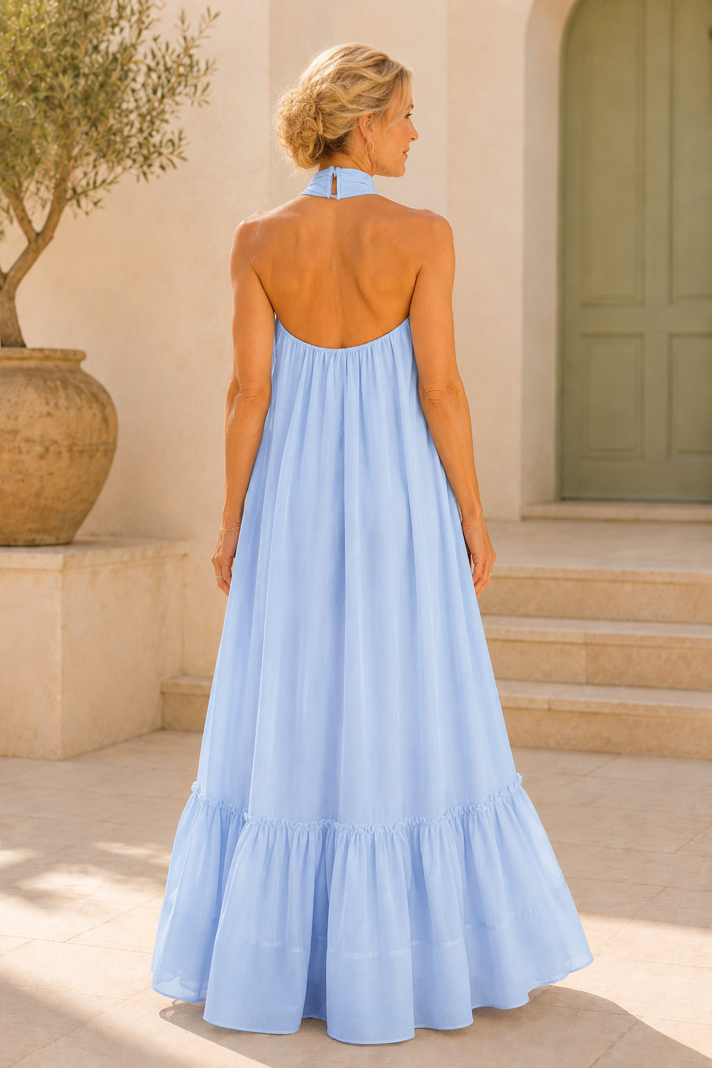 Maxikleid mit Neckholder, Rüschen und Stufen