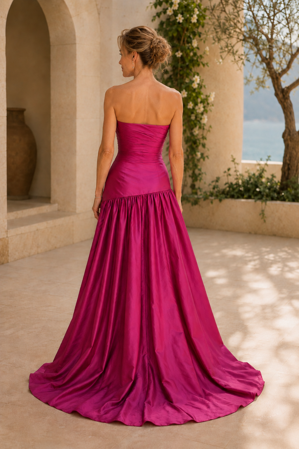 Raffinierte One-Shoulder-Robe mit Stufenrock und High-Low-Saum