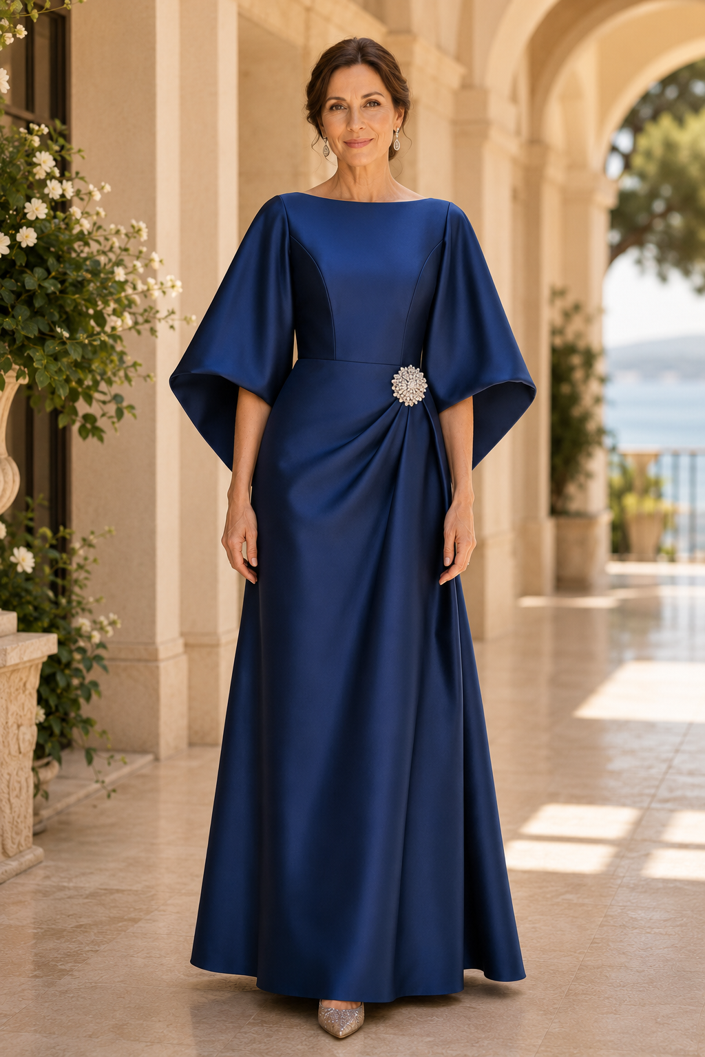 Satin-Abendkleid in A-Linie mit Glockenärmeln