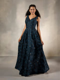 Sleeveless V-Neck Jacquard Ball Gown